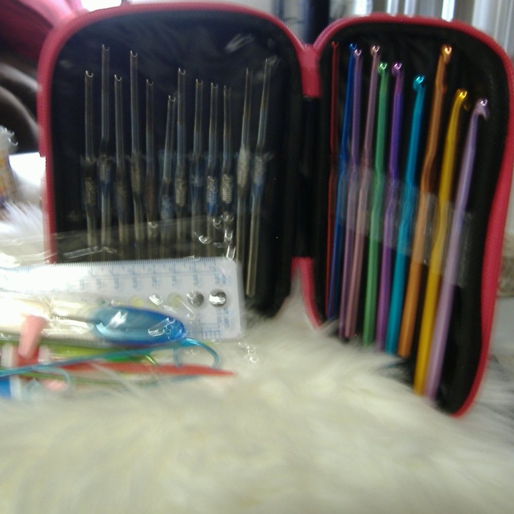 Newly listed HOT! Preheating !!100Pcs Crochet Hooks Knitting Studio & Brands